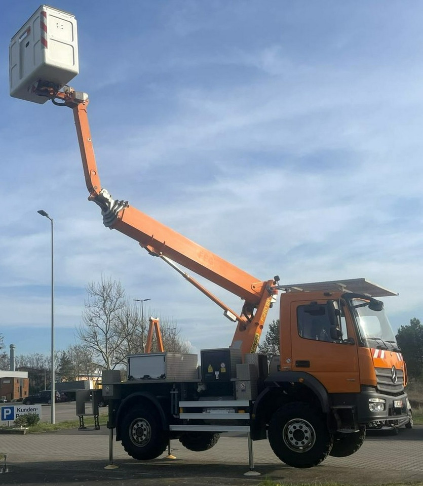 Mercedes Atego 718 E6 4x4 Zwyżka PALFINGER P210 BK Podnośnik Koszowy - Camión con plataforma elevadora: foto 3 Mercedes Atego 718 E6 4x4 Zwyżka PALFINGER P210 BK Podnośnik Koszowy - Camión con plataforma elevadora: foto 3