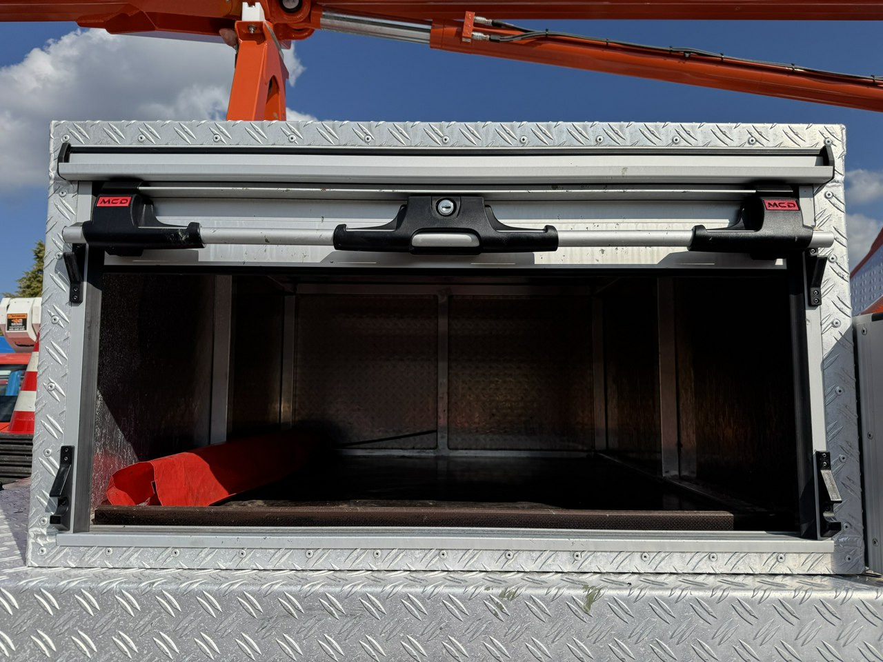 Leasing financiero de Mercedes Atego 818 E6 4x4 Zwyżka PALFINGER P250 BK Podnośnik Koszowy leasing Mercedes Atego 818 E6 4x4 Zwyżka PALFINGER P250 BK Podnośnik Koszowy: foto 33 Leasing financiero de Mercedes Atego 818 E6 4x4 Zwyżka PALFINGER P250 BK Podnośnik Koszowy leasing Mercedes Atego 818 E6 4x4 Zwyżka PALFINGER P250 BK Podnośnik Koszowy: foto 33