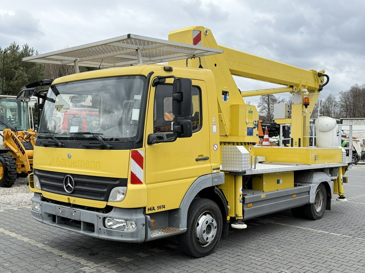 Mercedes Atego Zwyżka WUMAG WT 170 17m w bok 12m Mały przebieg - Camión con plataforma elevadora: foto 3 Mercedes Atego Zwyżka WUMAG WT 170 17m w bok 12m Mały przebieg - Camión con plataforma elevadora: foto 3