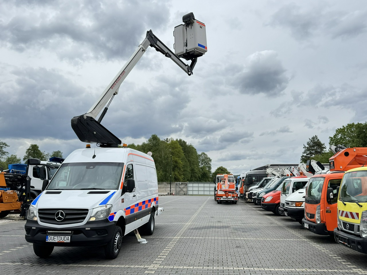 Mercedes Sprinter Zwyżka Podnośnik Koszowy KLUBB K42P UDT WUMAG GSR - Camión con plataforma elevadora: foto 4 Mercedes Sprinter Zwyżka Podnośnik Koszowy KLUBB K42P UDT WUMAG GSR - Camión con plataforma elevadora: foto 4