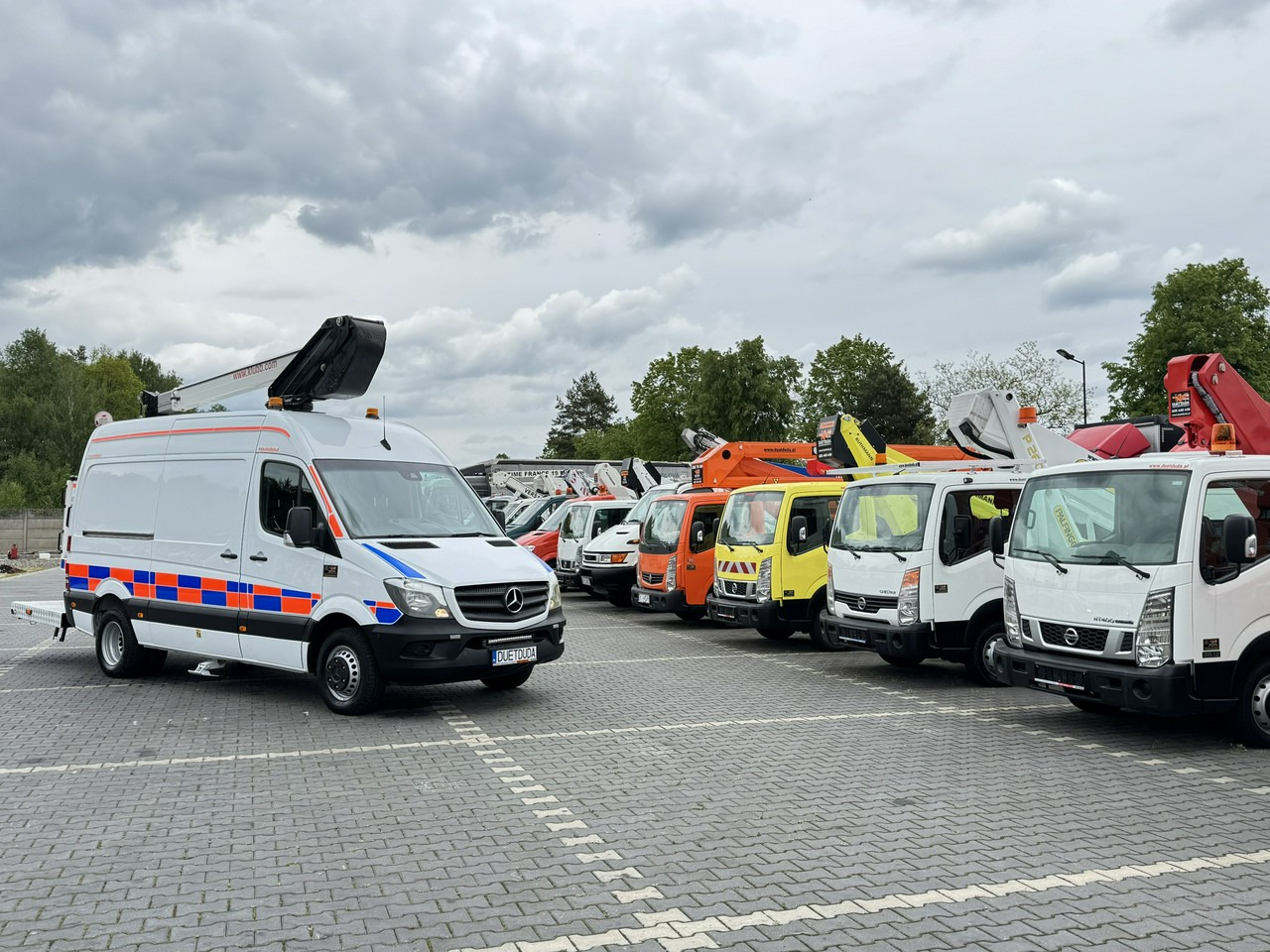 Mercedes Sprinter Zwyżka Podnośnik Koszowy KLUBB K42P UDT WUMAG GSR - Camión con plataforma elevadora: foto 1 Mercedes Sprinter Zwyżka Podnośnik Koszowy KLUBB K42P UDT WUMAG GSR - Camión con plataforma elevadora: foto 1