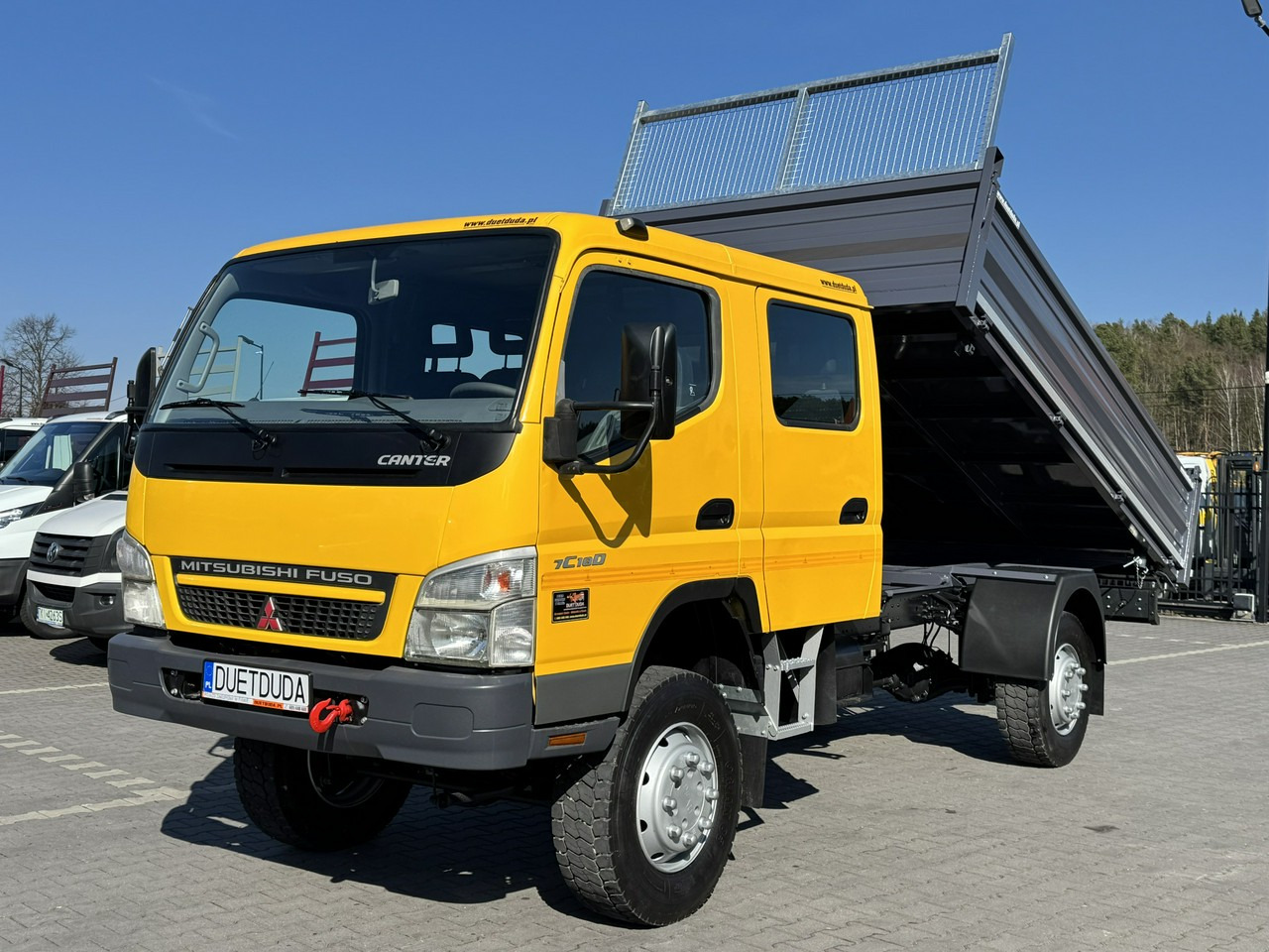 Mitsubishi Canter Fuso 4x4 17C18D 4.9/180KM Wywrotka 3-stronna - Volquete camión: foto 3 Mitsubishi Canter Fuso 4x4 17C18D 4.9/180KM Wywrotka 3-stronna - Volquete camión: foto 3