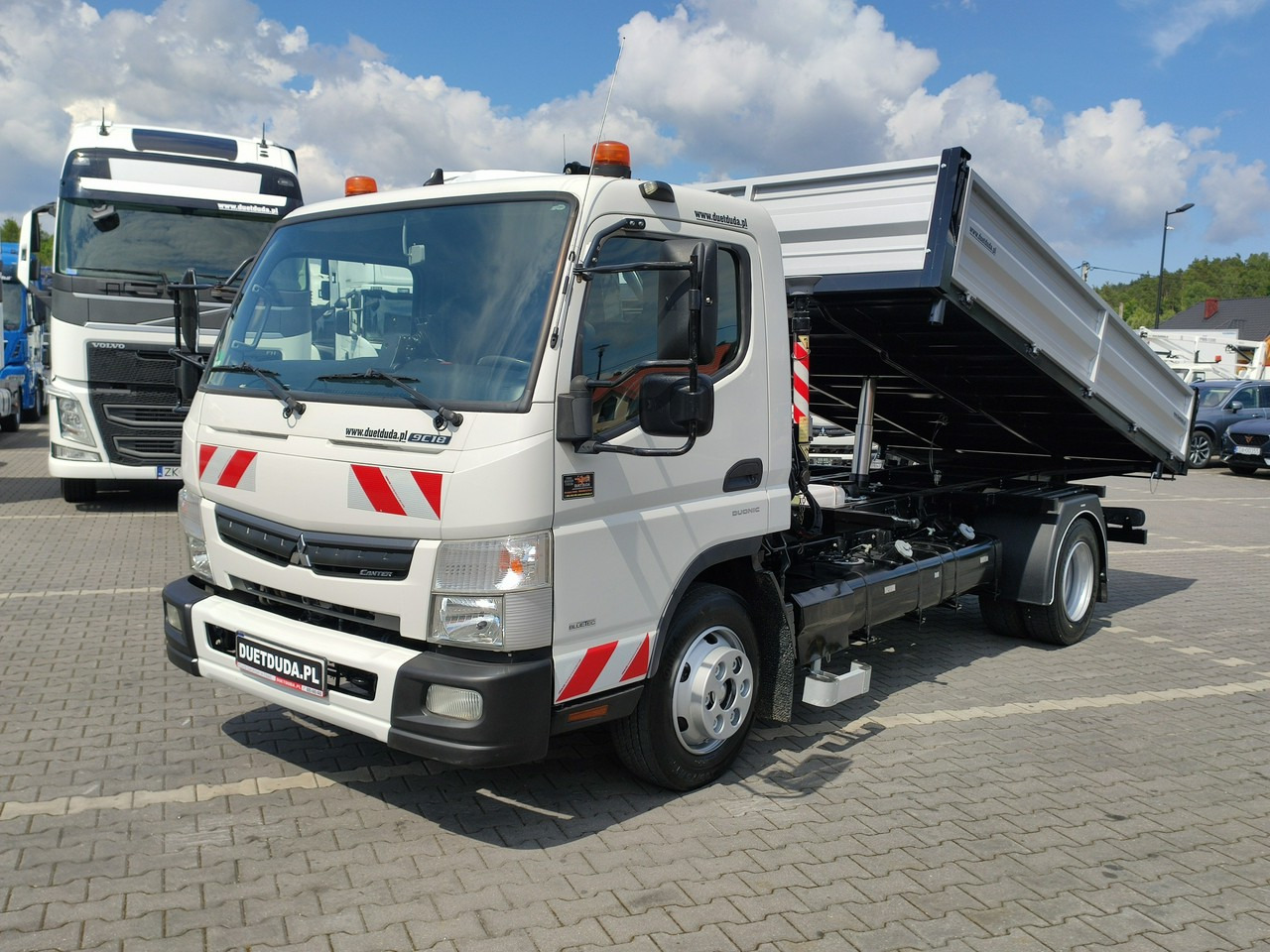 Mitsubishi Canter Fuso 9C18 3.0/180KM Automat, HDS FASSI F30 Wywrotka 3-str - Volquete camión, Camión grúa: foto 3 Mitsubishi Canter Fuso 9C18 3.0/180KM Automat, HDS FASSI F30 Wywrotka 3-str - Volquete camión, Camión grúa: foto 3