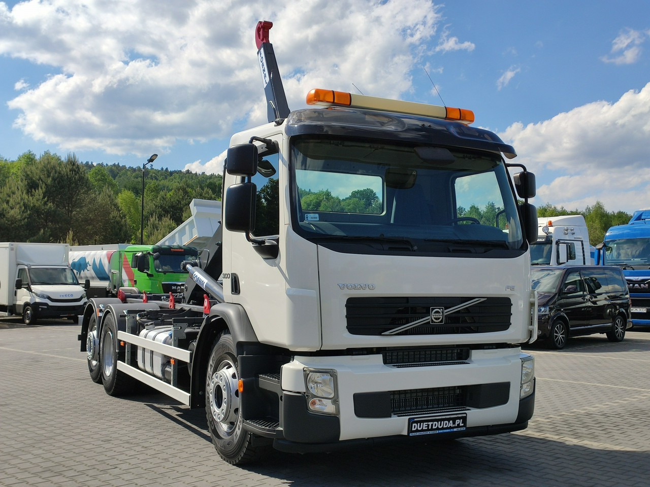 Volvo FE 26.300 Hakowiec Napęd 6x2 Oś Skrętna - Multibasculante camión: foto 5 Volvo FE 26.300 Hakowiec Napęd 6x2 Oś Skrętna - Multibasculante camión: foto 5