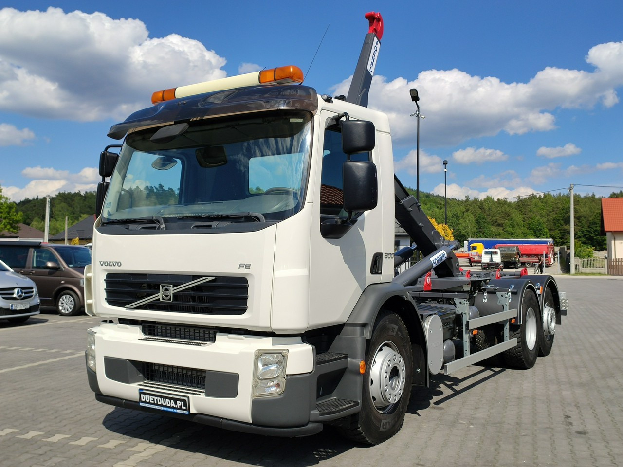 Volvo FE 26.300 Hakowiec Napęd 6x2 Oś Skrętna - Multibasculante camión: foto 4 Volvo FE 26.300 Hakowiec Napęd 6x2 Oś Skrętna - Multibasculante camión: foto 4