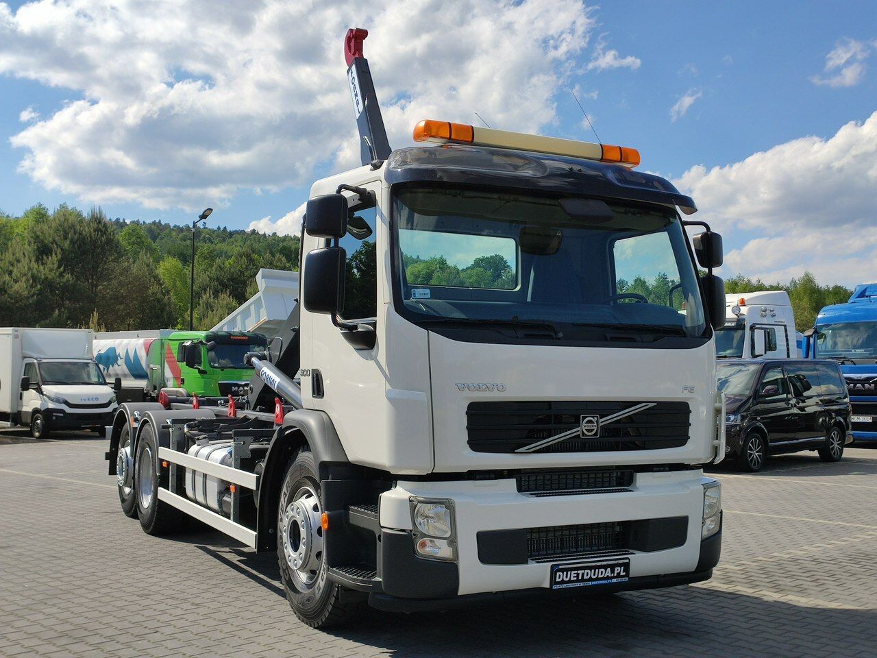 Volvo FE 26.300 Hakowiec Napęd 6x2 Oś Skrętna - Multibasculante camión: foto 5 Volvo FE 26.300 Hakowiec Napęd 6x2 Oś Skrętna - Multibasculante camión: foto 5