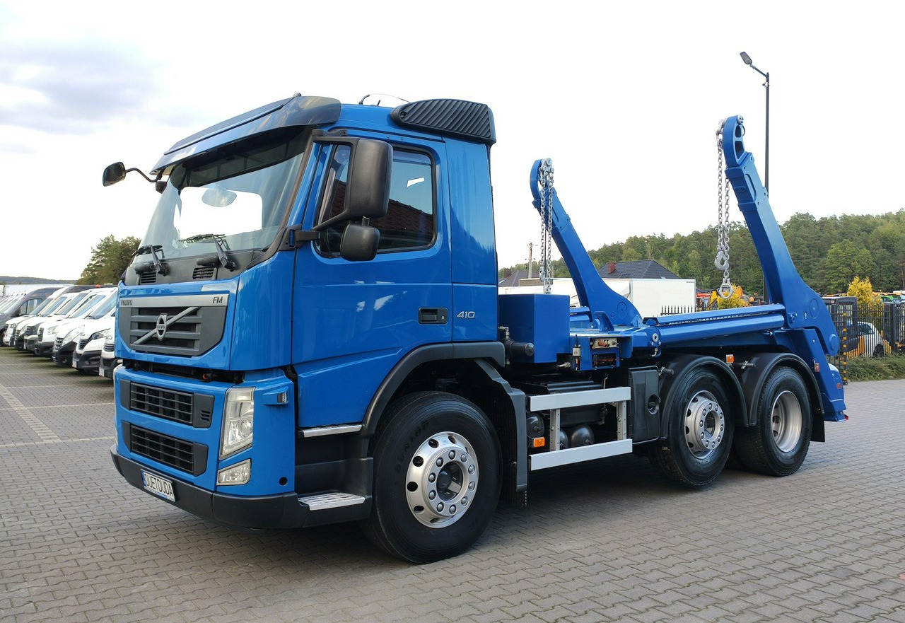 Volvo FM 410 E5 Bramowiec Hakowiec 6x2 Oś Skrętna / Podnoszona Automat - Portacontenedor de cadenas camión: foto 1 Volvo FM 410 E5 Bramowiec Hakowiec 6x2 Oś Skrętna / Podnoszona Automat - Portacontenedor de cadenas camión: foto 1