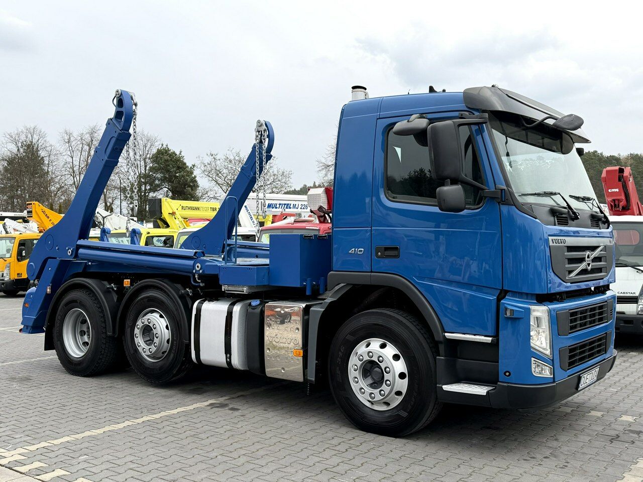 Volvo FM 410 E5 Bramowiec Hakowiec 6x2 Oś Skrętna / Podnoszona Automat - Portacontenedor de cadenas camión: foto 1 Volvo FM 410 E5 Bramowiec Hakowiec 6x2 Oś Skrętna / Podnoszona Automat - Portacontenedor de cadenas camión: foto 1