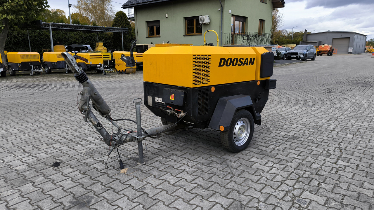 DOOSAN 741 - Compresor de aire: foto 1 DOOSAN 741 - Compresor de aire: foto 1