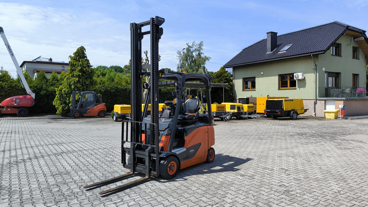 LINDE E 16 PH – 02 - Carretilla elevadora eléctrica: foto 1 LINDE E 16 PH – 02 - Carretilla elevadora eléctrica: foto 1