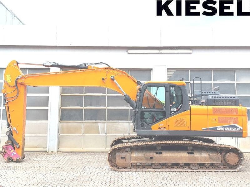 Doosan DX 235 C-7 - Excavadora de cadenas: foto 1 Doosan DX 235 C-7 - Excavadora de cadenas: foto 1