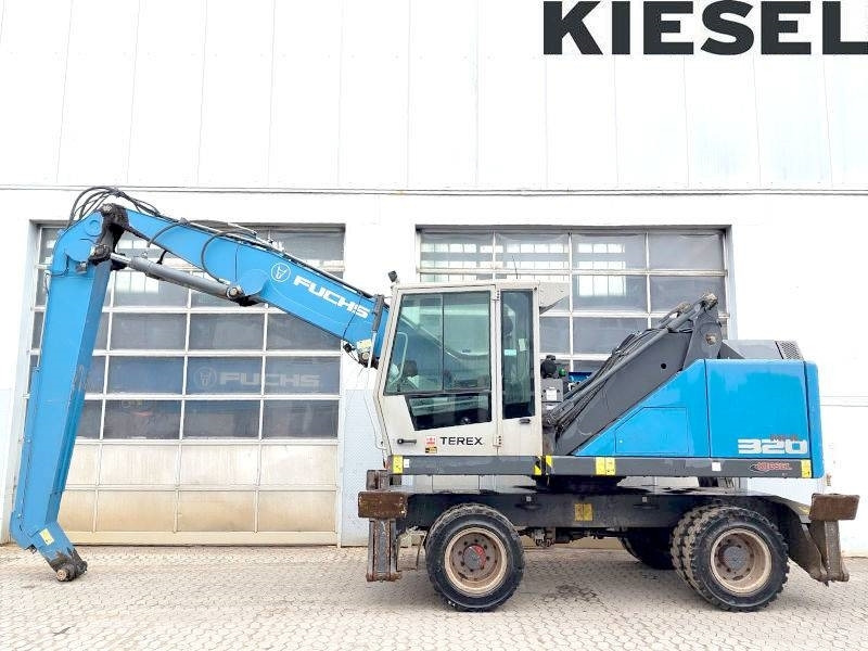 Fuchs MHL 320 F - Manipulador de materiales: foto 1 Fuchs MHL 320 F - Manipulador de materiales: foto 1