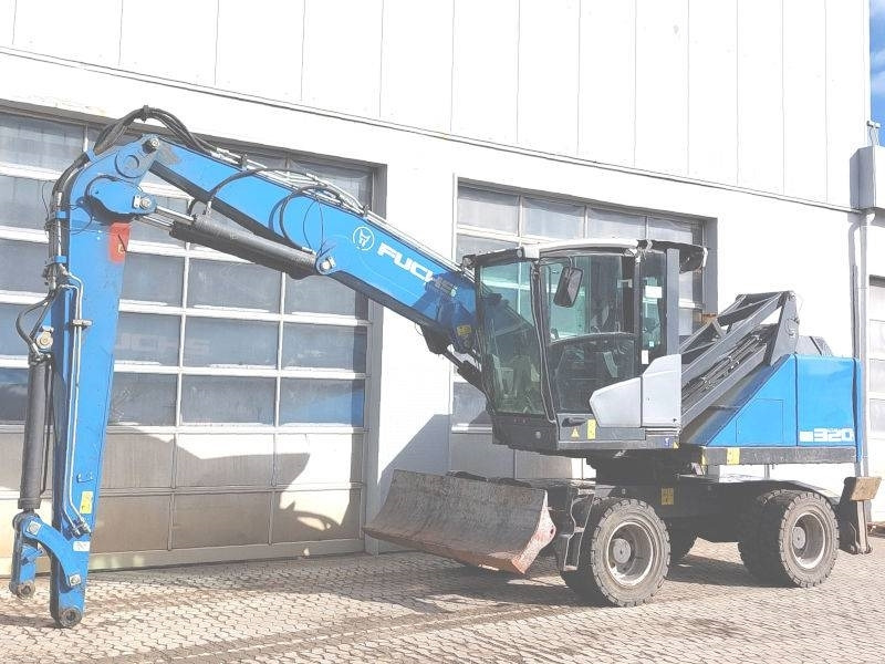Fuchs MHL 320 F - Manipulador de materiales: foto 2 Fuchs MHL 320 F - Manipulador de materiales: foto 2