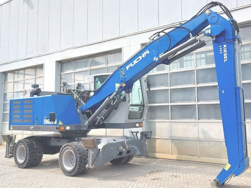 Fuchs MHL 320 F - Manipulador de materiales: foto 4 Fuchs MHL 320 F - Manipulador de materiales: foto 4