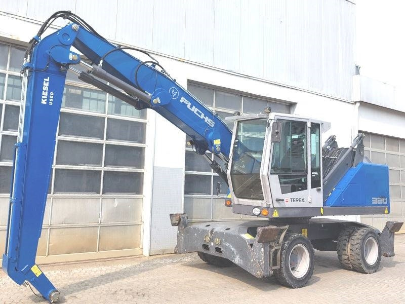 Fuchs MHL 320 F - Manipulador de materiales: foto 2 Fuchs MHL 320 F - Manipulador de materiales: foto 2
