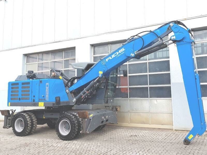 Fuchs MHL 320 F - Manipulador de materiales: foto 4 Fuchs MHL 320 F - Manipulador de materiales: foto 4