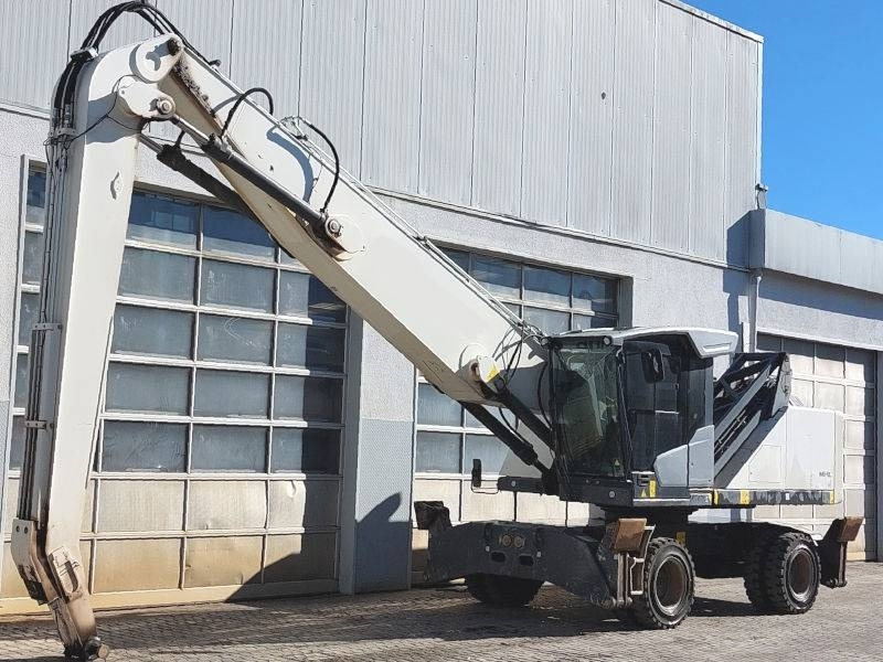 Fuchs MHL 340 F  - Manipulador de materiales: foto 2 Fuchs MHL 340 F  - Manipulador de materiales: foto 2