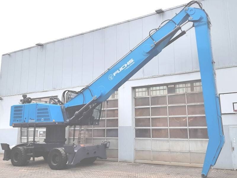 Fuchs MHL 350 F Pylon - Manipulador de materiales: foto 4 Fuchs MHL 350 F Pylon - Manipulador de materiales: foto 4