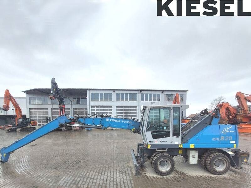 Fuchs MHL 820 D Elektro - Manipulador de materiales: foto 1 Fuchs MHL 820 D Elektro - Manipulador de materiales: foto 1