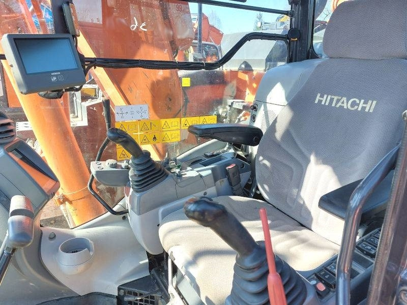 Excavadora de cadenas Hitachi ZX 135 US-6: foto 12