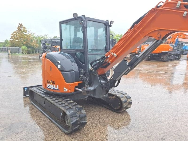 Hitachi ZX 55 U-6 - Miniexcavadora: foto 4 Hitachi ZX 55 U-6 - Miniexcavadora: foto 4
