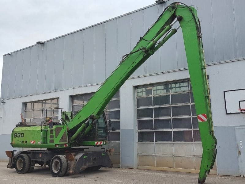 Sennebogen 830 - Manipulador de materiales: foto 4 Sennebogen 830 - Manipulador de materiales: foto 4