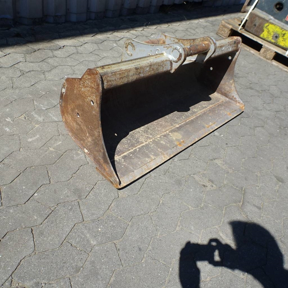 Winkelbauer Grabenräumlöffel starr 1200mm - Cazo para excavadora: foto 1 Winkelbauer Grabenräumlöffel starr 1200mm - Cazo para excavadora: foto 1