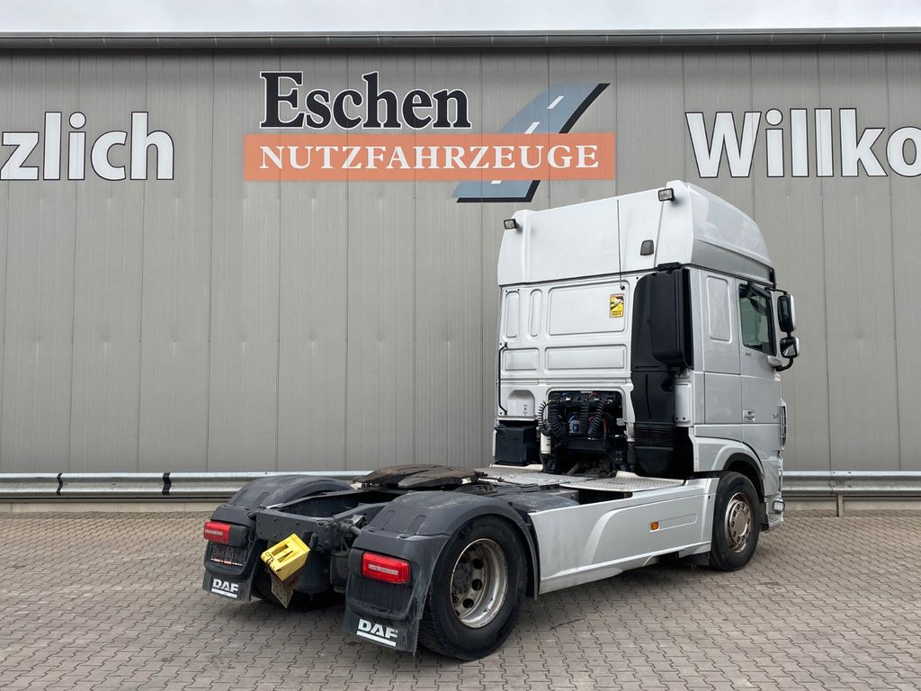 DAF XF 530 | Retarder*SSC*Standklima*Navi*Skylights - Cabeza tractora: foto 5 DAF XF 530 | Retarder*SSC*Standklima*Navi*Skylights - Cabeza tractora: foto 5