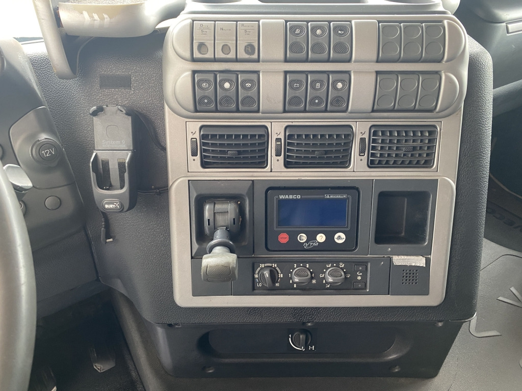 Leasing financiero de Iveco AS 440 S 46 T/P Stralis leasing Iveco AS 440 S 46 T/P Stralis: foto 19