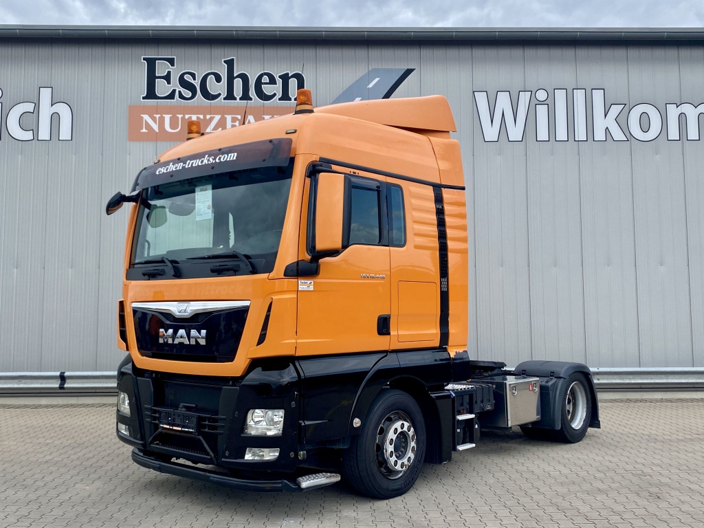 MAN TGX 18.440 4x2 LLS-U Lowliner - Cabeza tractora: foto 1 MAN TGX 18.440 4x2 LLS-U Lowliner - Cabeza tractora: foto 1