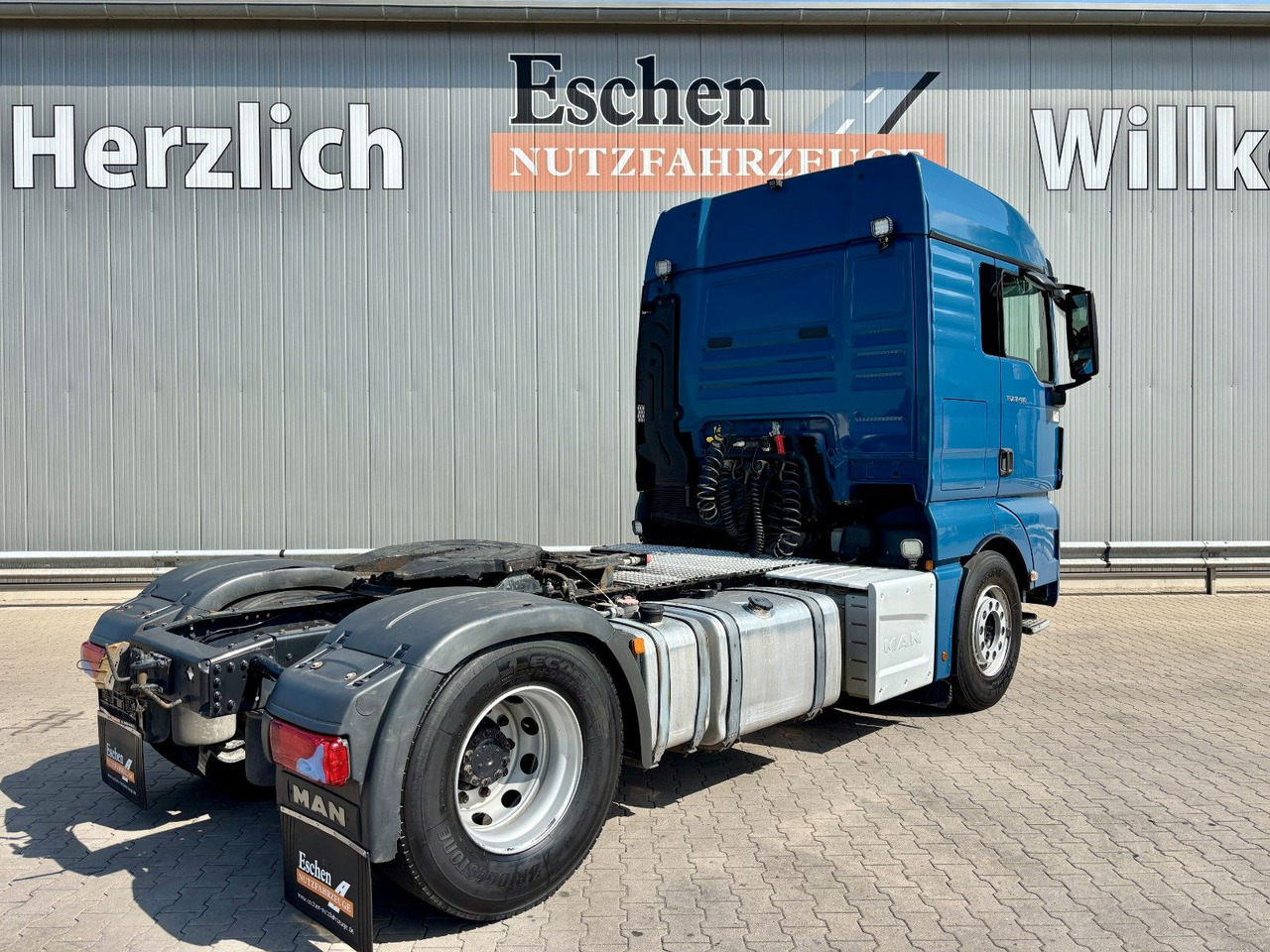 MAN TGX 18.480 BLS | XLX*2x Hydraulik*Intarder*Navi - Cabeza tractora: foto 5 MAN TGX 18.480 BLS | XLX*2x Hydraulik*Intarder*Navi - Cabeza tractora: foto 5