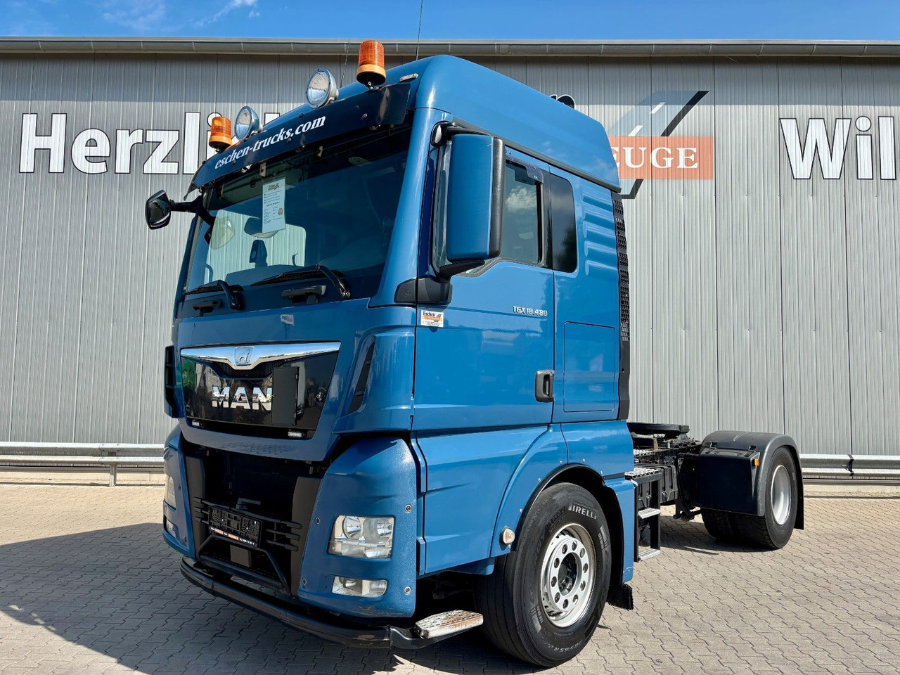 MAN TGX 18.480 BLS | XLX*2x Hydraulik*Intarder*Navi - Cabeza tractora: foto 1 MAN TGX 18.480 BLS | XLX*2x Hydraulik*Intarder*Navi - Cabeza tractora: foto 1
