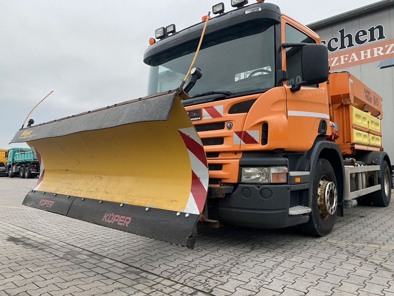 Scania P 230 | Winterdienst*Salzstreuer/Küpper-Weisser - Camión: foto 2 Scania P 230 | Winterdienst*Salzstreuer/Küpper-Weisser - Camión: foto 2