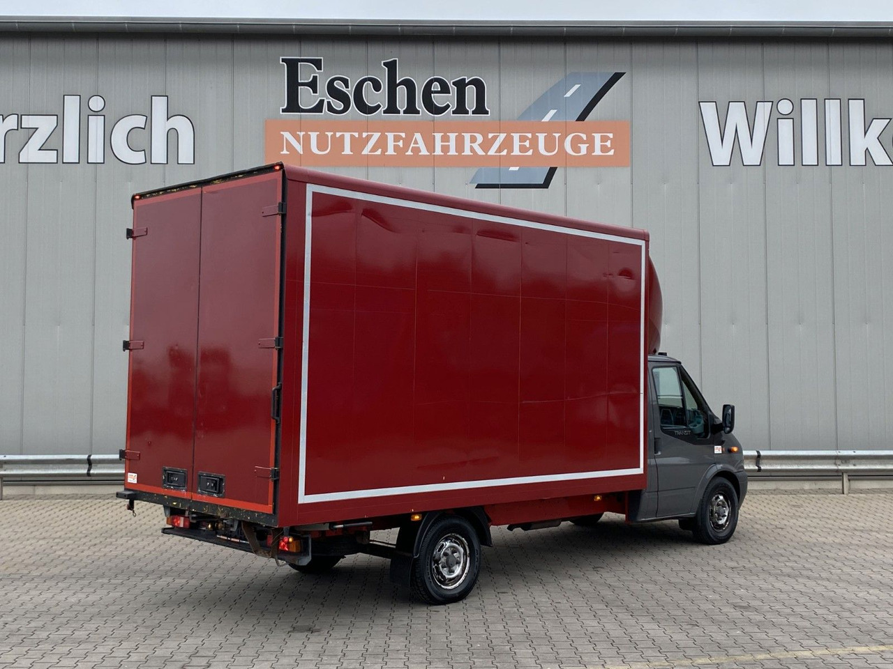 Ford Transit 140 T 350 Möbelkoffer| 3xSitze*ABS*ESP - Furgoneta: foto 5 Ford Transit 140 T 350 Möbelkoffer| 3xSitze*ABS*ESP - Furgoneta: foto 5