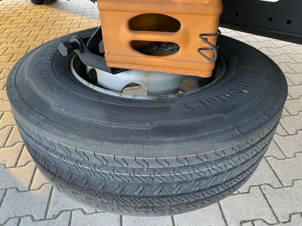 MAN TGM 12.290 4x2 BL / Palfinger LBW - Camión caja cerrada: foto 3 MAN TGM 12.290 4x2 BL / Palfinger LBW - Camión caja cerrada: foto 3