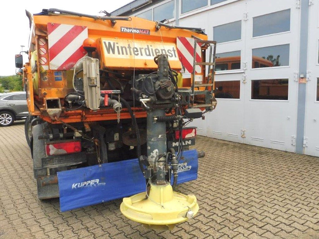 MAN TGM 13.240 4x4 BL - Volquete camión: foto 2 MAN TGM 13.240 4x4 BL - Volquete camión: foto 2