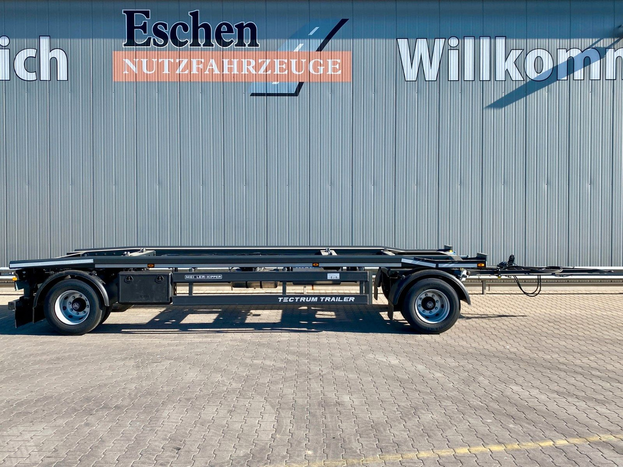 Meiller MG 18 ZO 5,4 NEU*Rückfahrkamera*Werkzeugkasten Meiller MG 18 ZO 5,4 | NEU*Rückfahrkamera*Werkzeugkasten - Remolque multilift/ Portacontenedores de cadenas: foto 5 Meiller MG 18 ZO 5,4 NEU*Rückfahrkamera*Werkzeugkasten Meiller MG 18 ZO 5,4 | NEU*Rückfahrkamera*Werkzeugkasten - Remolque multilift/ Portacontenedores de cadenas: foto 5