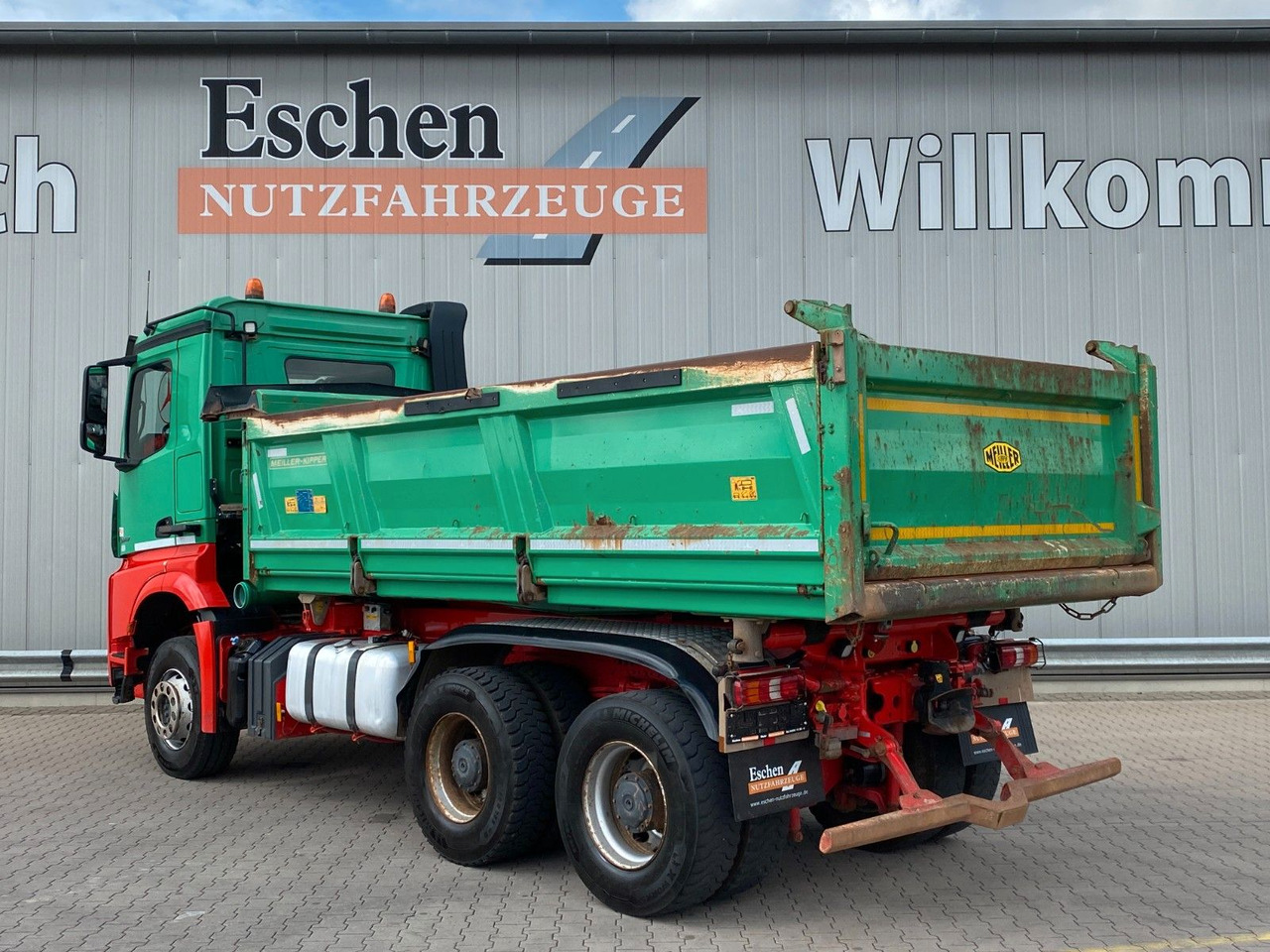 Mercedes-Benz Arocs 2652 6x4B MEILLER Bordmatik*Blatt*Retarder - Volquete camión: foto 4 Mercedes-Benz Arocs 2652 6x4B MEILLER Bordmatik*Blatt*Retarder - Volquete camión: foto 4
