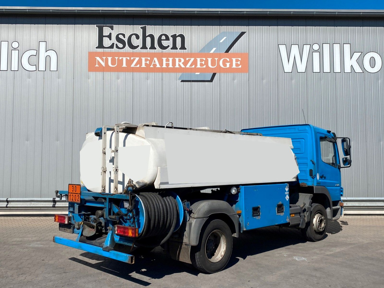 Mercedes-Benz Atego 1318 | Esterer A3*7480ltr*AHK*1.Hand - Cisterna camión: foto 3 Mercedes-Benz Atego 1318 | Esterer A3*7480ltr*AHK*1.Hand - Cisterna camión: foto 3