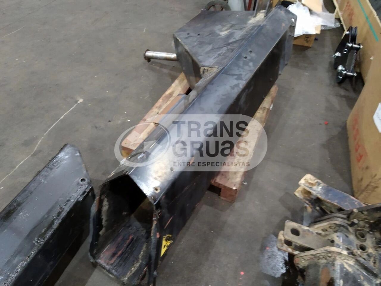 Brazo secundario grúa Hiab 330-5 - Grúa para camión: foto 1 Brazo secundario grúa Hiab 330-5 - Grúa para camión: foto 1