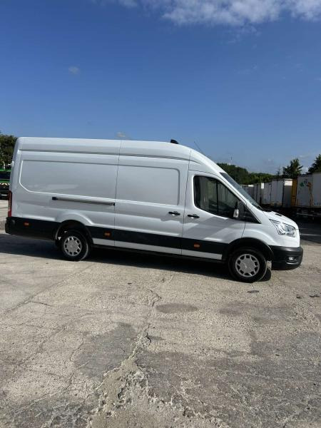 Furgón Ford Transit 2.0: foto 11