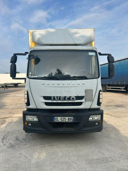 Iveco Eurocargo ML160E - Camión caja cerrada: foto 2 Iveco Eurocargo ML160E - Camión caja cerrada: foto 2