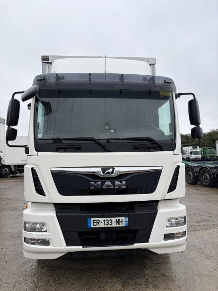 MAN TGM 18.290 - Camión lona: foto 2 MAN TGM 18.290 - Camión lona: foto 2