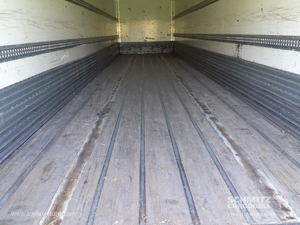 FRUEHAUF Dryfreight Standard Roller shutter door - Caja cerrada semirremolque: foto 3 FRUEHAUF Dryfreight Standard Roller shutter door - Caja cerrada semirremolque: foto 3