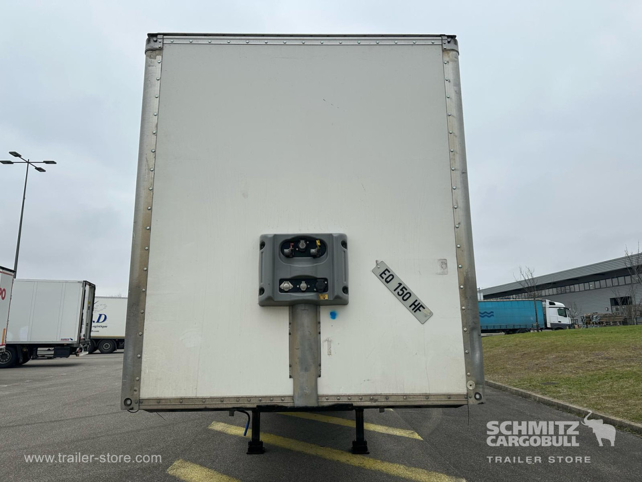 Caja cerrada semirremolque FRUEHAUF Dryfreight Standard Roller shutter door: foto 9