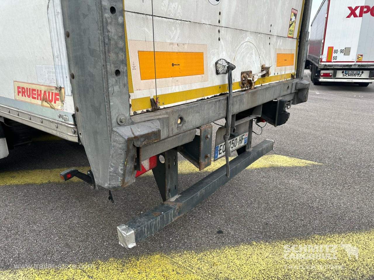 Caja cerrada semirremolque FRUEHAUF Dryfreight Standard Roller shutter door: foto 11