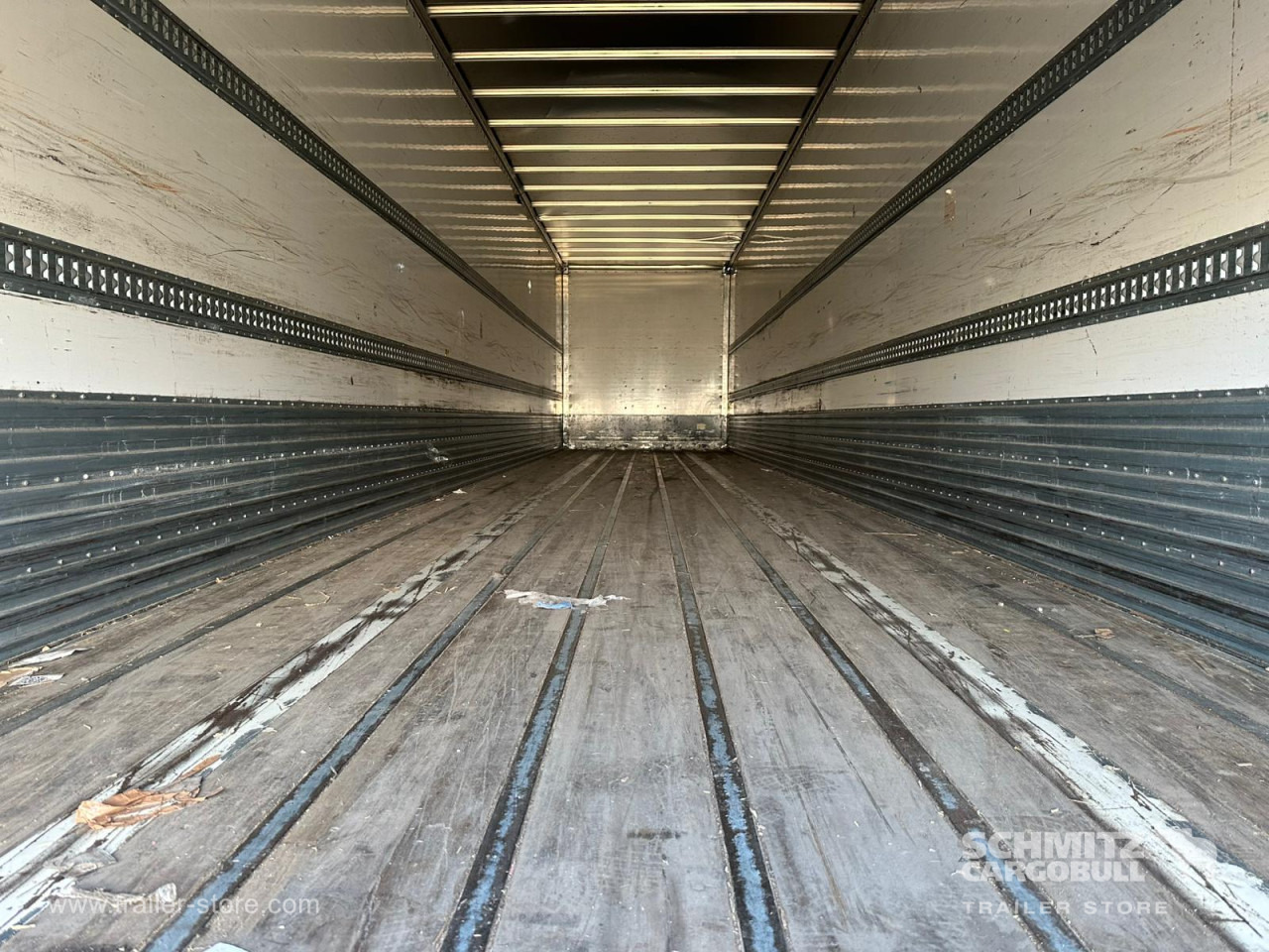 FRUEHAUF Dryfreight Standard Roller shutter door - Caja cerrada semirremolque: foto 5 FRUEHAUF Dryfreight Standard Roller shutter door - Caja cerrada semirremolque: foto 5