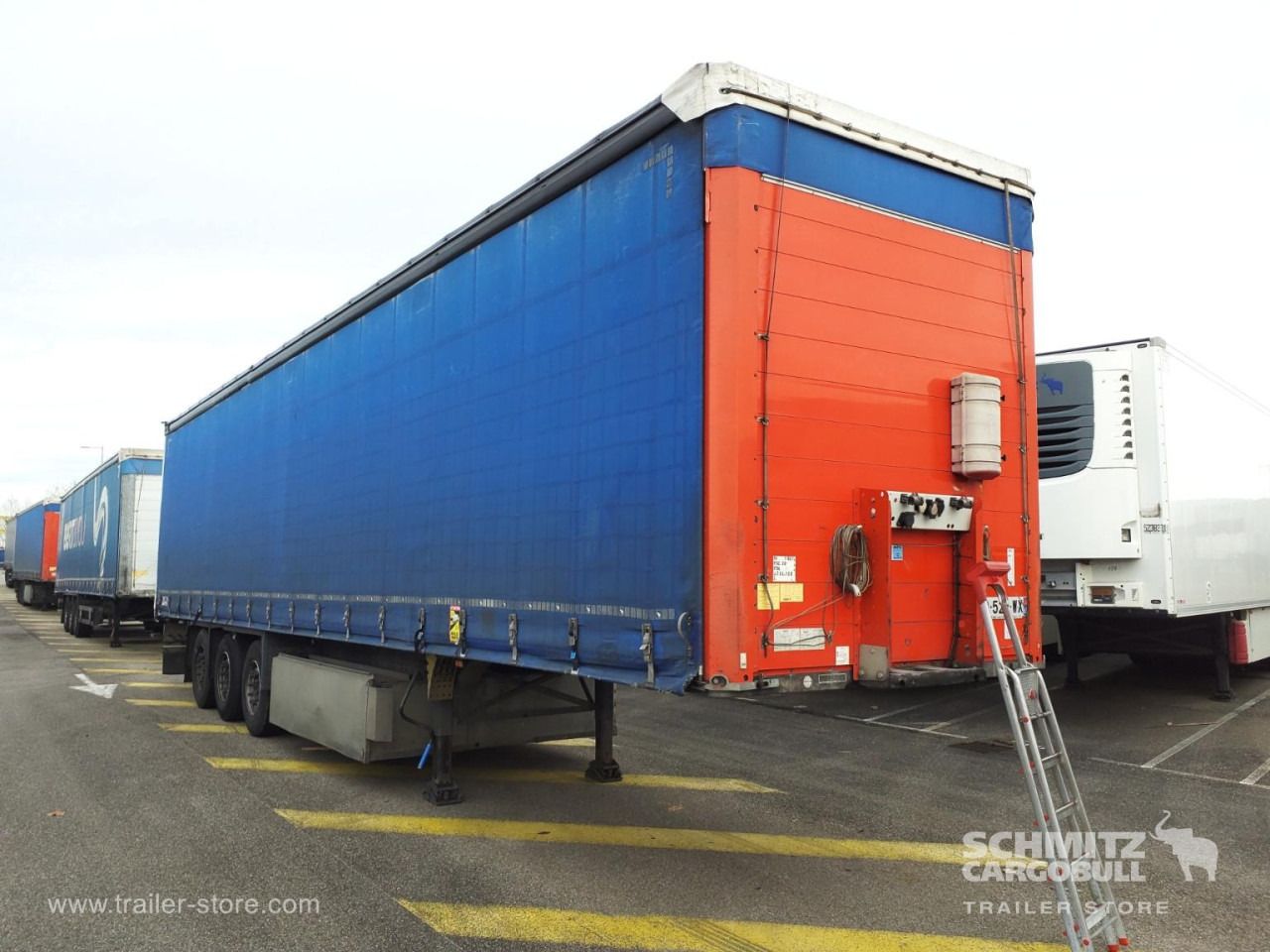 SCHMITZ Curtainsider Standard - Semirremolque lona: foto 1 SCHMITZ Curtainsider Standard - Semirremolque lona: foto 1