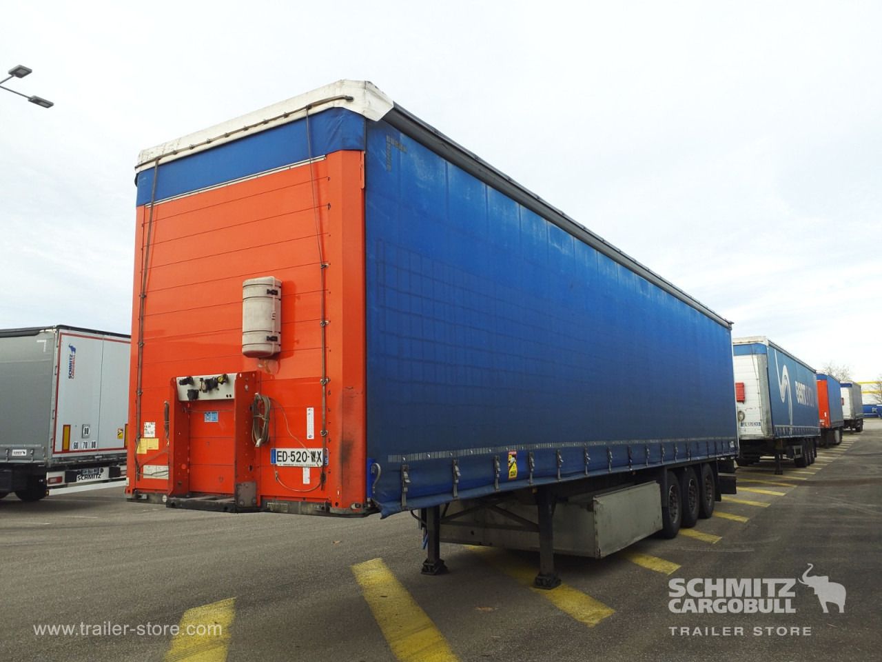 SCHMITZ Curtainsider Standard - Semirremolque lona: foto 4 SCHMITZ Curtainsider Standard - Semirremolque lona: foto 4