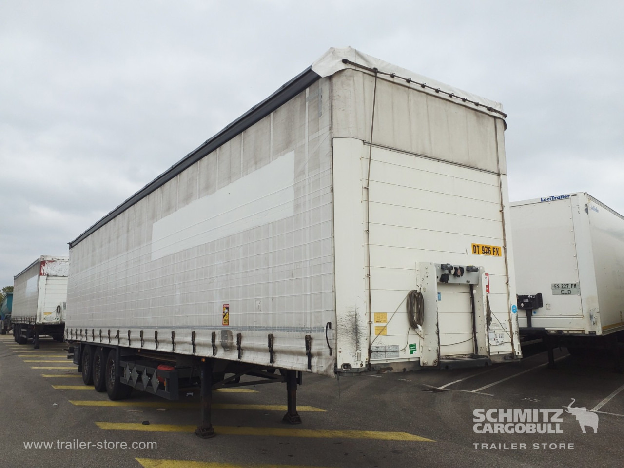 SCHMITZ Curtainsider Standard - Semirremolque lona: foto 1 SCHMITZ Curtainsider Standard - Semirremolque lona: foto 1